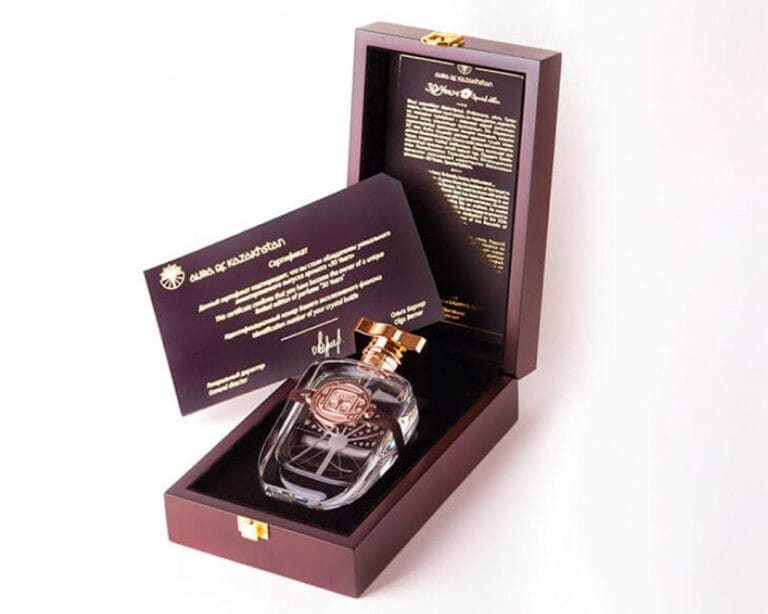 30 Years Special Edition EDP 95ML Wooden Box
