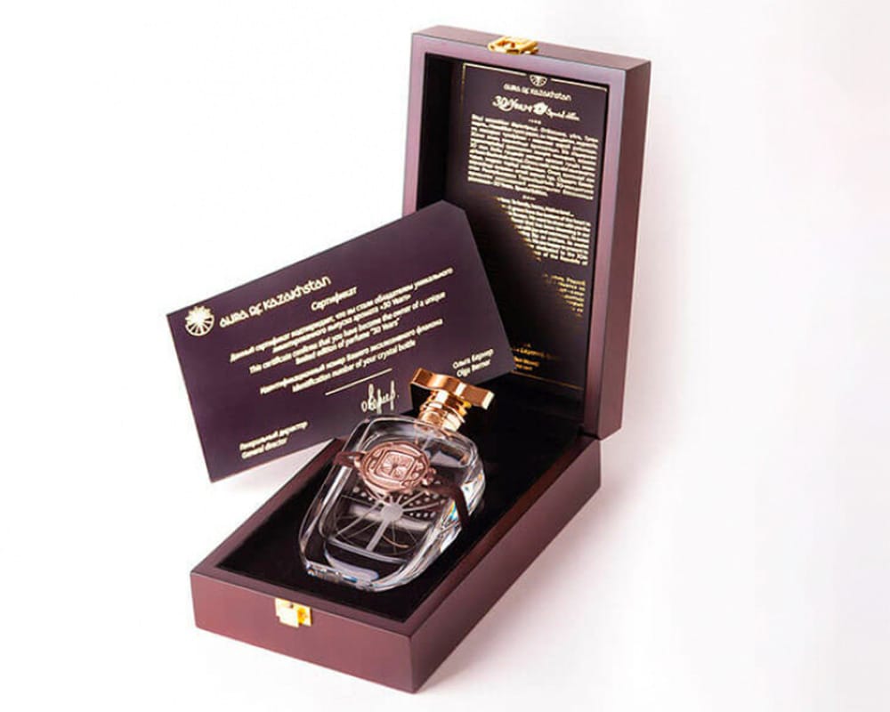 30 Years Special Edition EDP 95ML Wooden Box